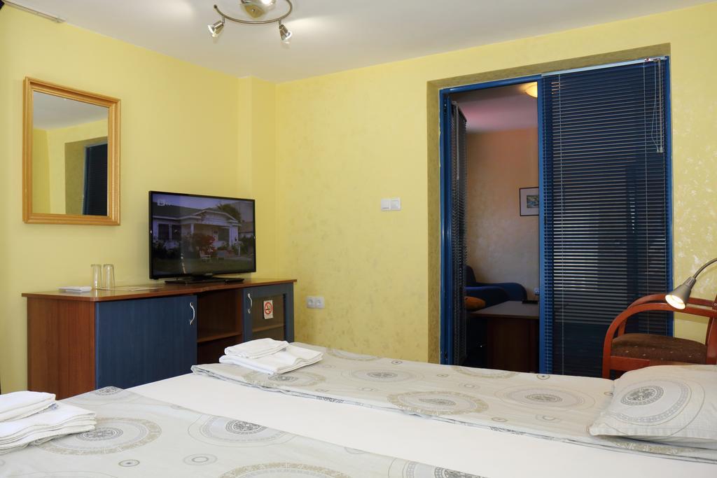 Fenix Family Hotel Blagoevgrad Exterior photo