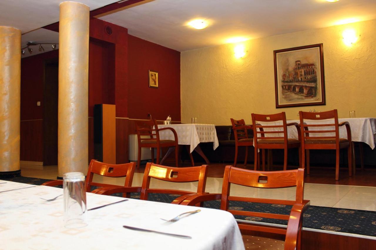 Fenix Family Hotel Blagoevgrad Exterior photo
